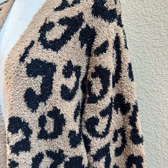 Barefoot Dreams Leopard Print Cardigan Size Large - Picture 3 of 6